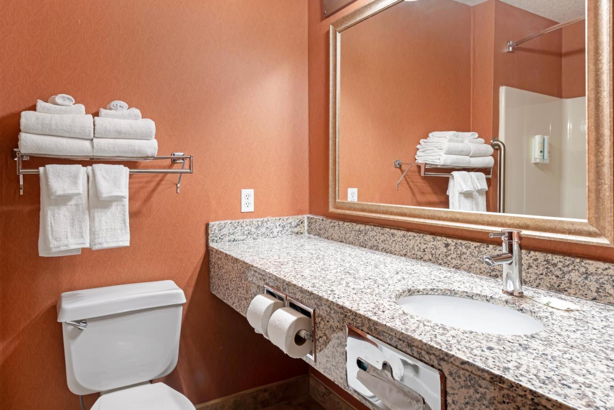 Quality Inn Bemidji Bagian luar foto