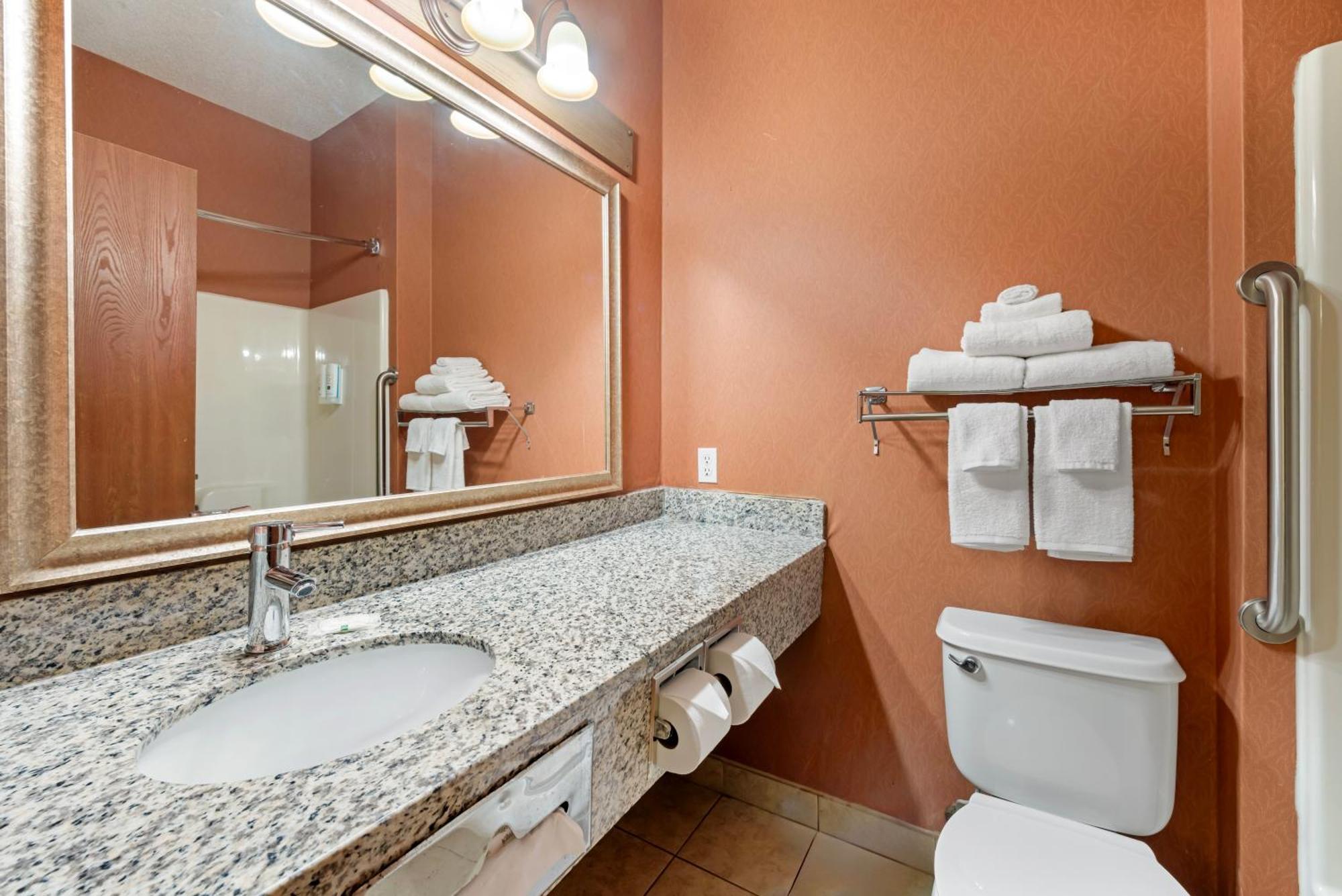 Quality Inn Bemidji Bagian luar foto