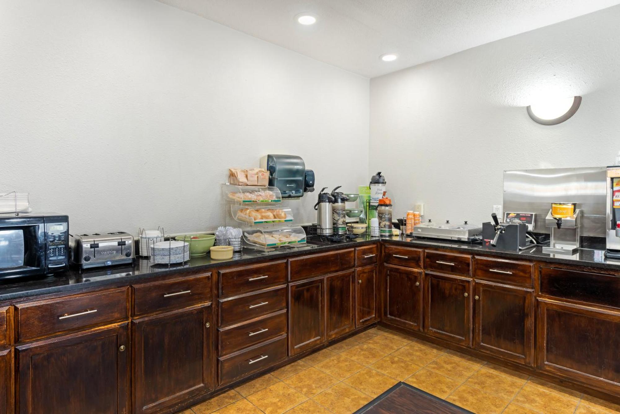 Quality Inn Bemidji Bagian luar foto